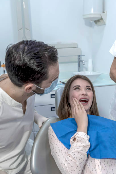 Best Emergency Dentist for Knocked-Out Tooth in Exander City, AL
